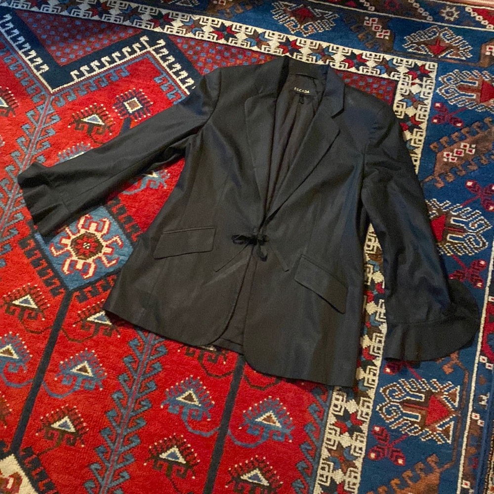 ESCADA blazer size 40